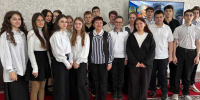 Юные целинцы побывали в зале воинской Славы села Степное - DeltaCelina.Ru