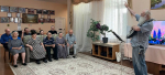 Серебряный волонтер из Волгограда посетил социальные отделения Целинского района
